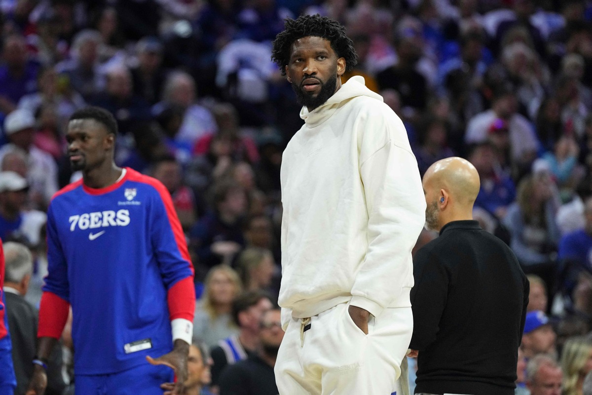 Joel Embiid #21 of the Philadelphia 76ers looks on during a timeout against the Milwaukee Bucks in the first half at the Wells Fargo Center on October 23, 2024 in Philadelphia, Pennsylvania. (Photo by Mitchell Leff / GETTY IMAGES NORTH AMERICA / Getty Images via AFP)
