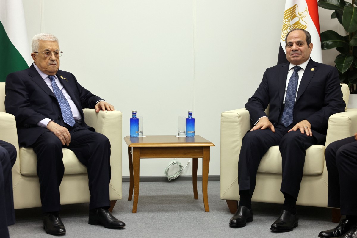 Photo used for demonstration purposes. Photo provided by the Palestinian Authority's press office (PPO) shows Palestinian President Mahmud Abbas (L) meeting with Egypt's President Abdel Fattah al-Sisi during the BRICS summit in Kazan on October 23, 2024. Photo by Thaer GHANAIM / PPO / AFP.