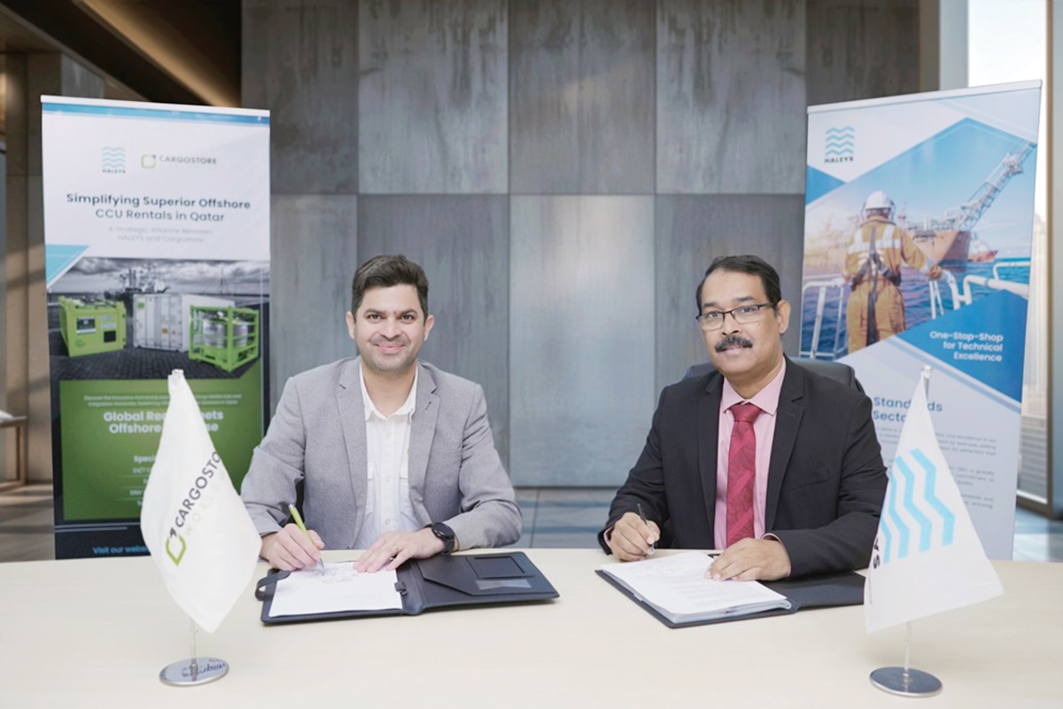 Officials during the agreement signing.