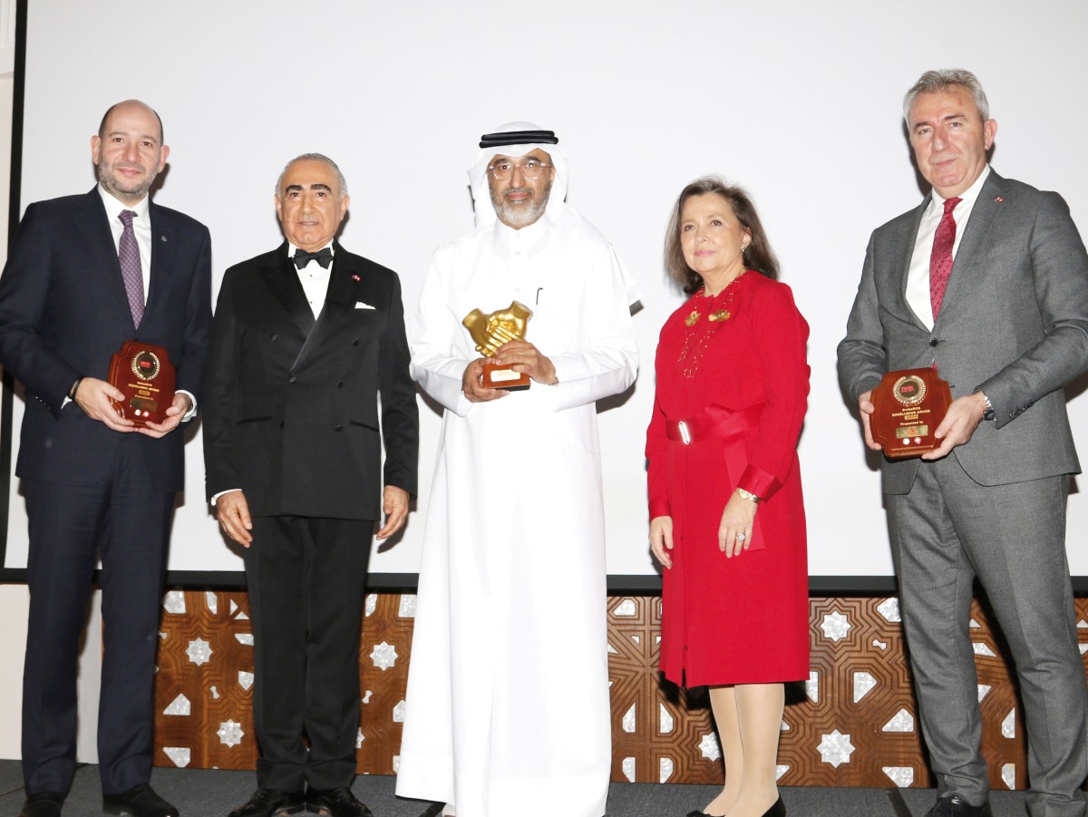 Ambassador of Switzerland to Qatar H E Florence Tinguely Mattli, and the president of the Swiss Business Council in Qatar, Dr. Fariborz Samadian along with the awardees.