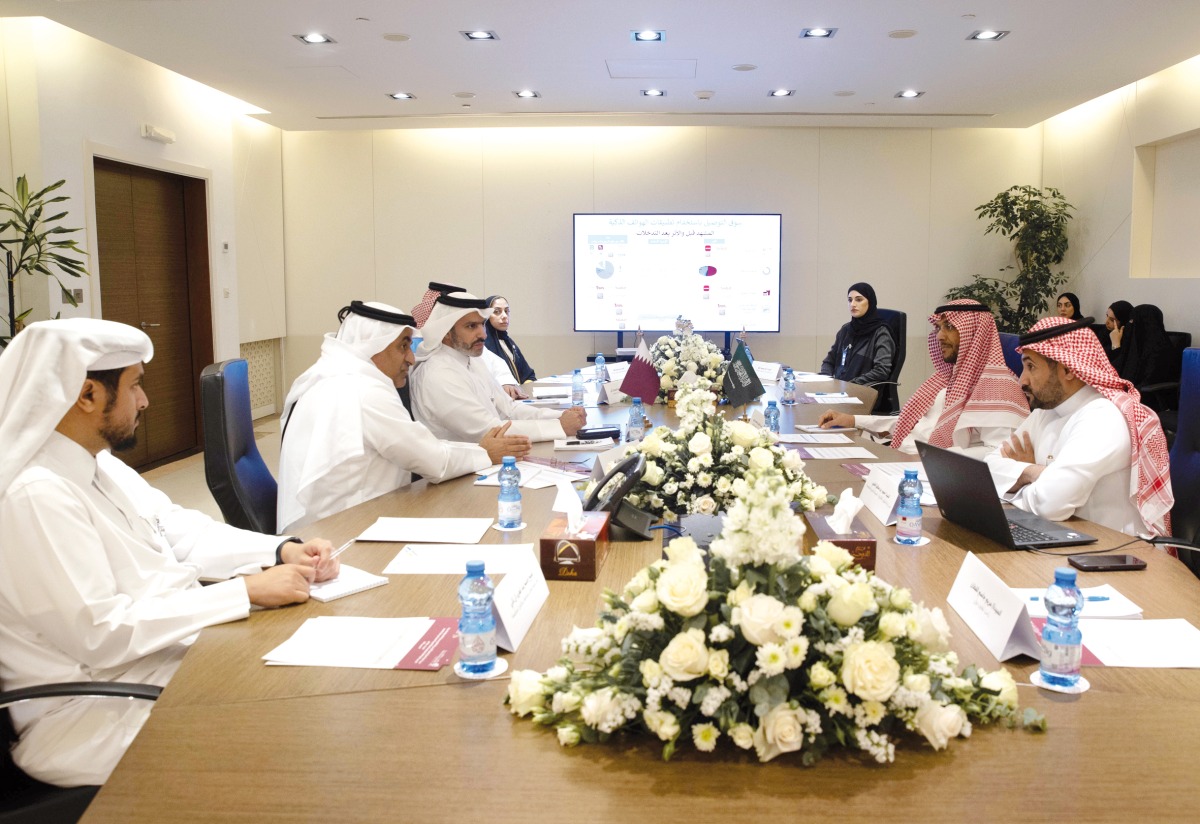 Assistant Undersecretary for Consumer Affairs at Ministry of Commerce and Industry Hassan bin Sultan Al Ghanim and Deputy CEO for Legal Affairs at the General Authority for Competition, Abdulaziz bin Mohammed bin Obaid with other officials during the meeting.