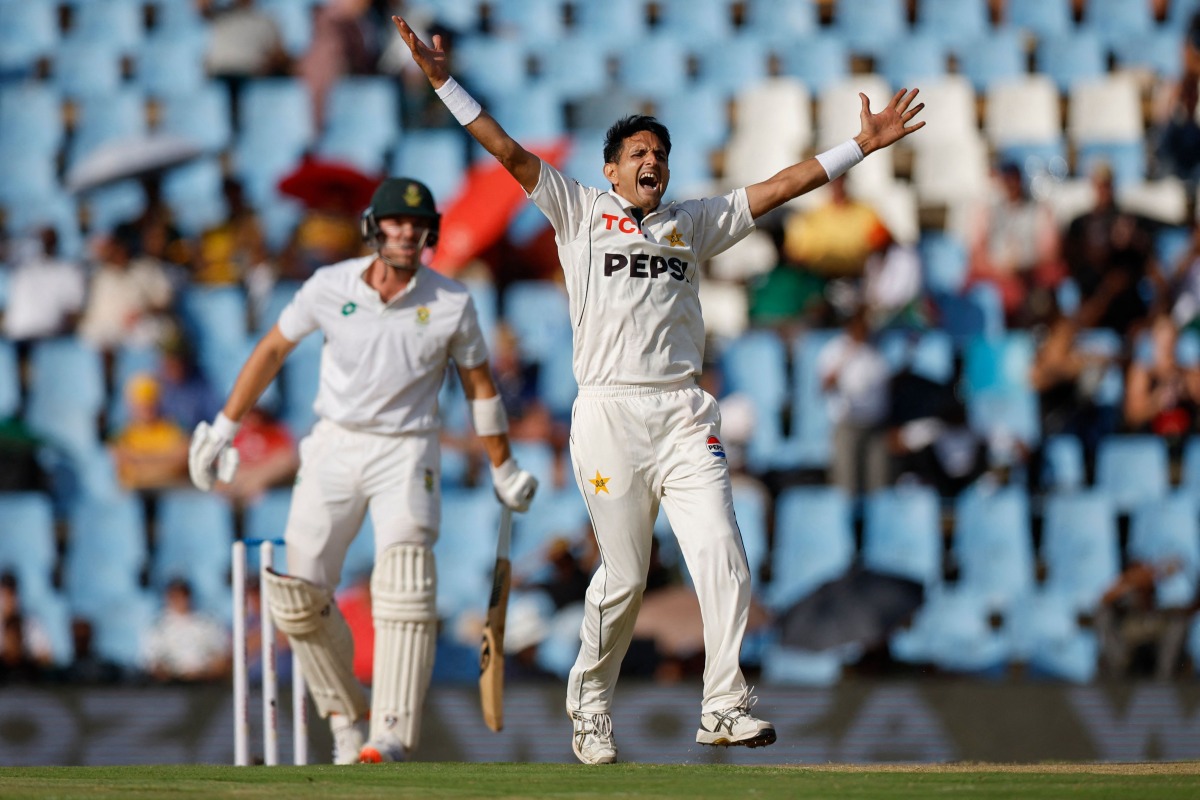 Pakistan's Mohammad Abbas (R) successfully appeals for the dismissal of South Africa's Tristan Stubbs (L) during the first day of the first cricket Test match between South Africa and Pakistan at SuperSport Park in Centurion on December 26, 2024. (Photo by PHILL MAGAKOE / AFP)
