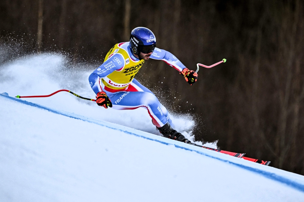 French skier Cyprien Sarrazin during a training session before crashing ahead of the Men's downhill race of the FIS Alpine Skiing World Cup event, in Bormio on December 27, 2024. (Photo by Fabrice COFFRINI / AFP)