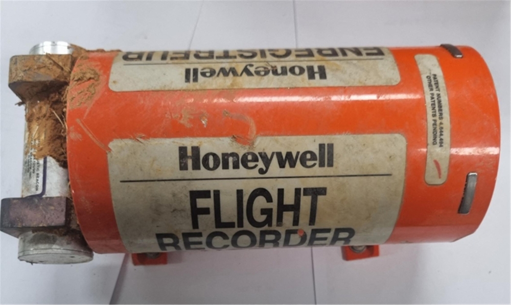 (Files) This undated handout photo taken at an undisclosed location and released on January 1, 2025 shows the flight data recorder (FDR) retrieved from Jeju Air flight 2216. (Photo by Handout / South Korea's Ministry of Land, Infrastructure, and Transport / AFP) 