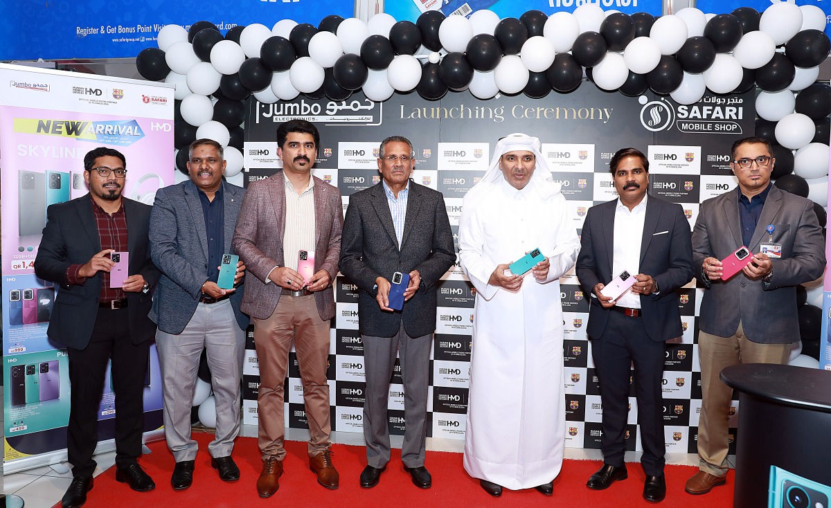 Aboobacker Madappat, Chairman of Safari Group; Sajed Jassim Mohammed Sulaiman, MD and Vice Chairman of Video Home & Electronic Centre – Jumbo Electronics; Sudheesh Pookodan, CFO at Video Home & Electronic Centre – Jumbo Electronics; and other officials during the launch of HMD Skyline 5G smartphone in Qatar.