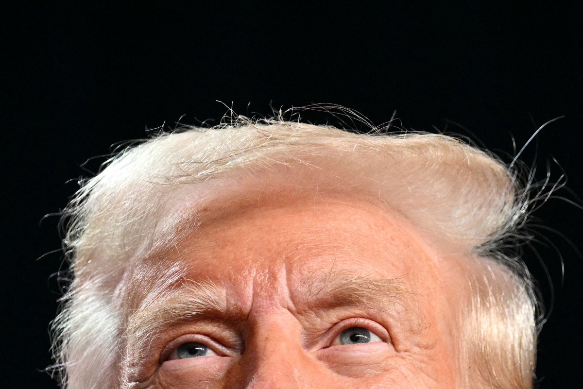 US President Donald Trump delivers remarks at the House Republican Members Conference Dinner at Trump National Doral Miami, in Miami, Florida on January 27, 2025. (Photo by Mandel NGAN / AFP)
