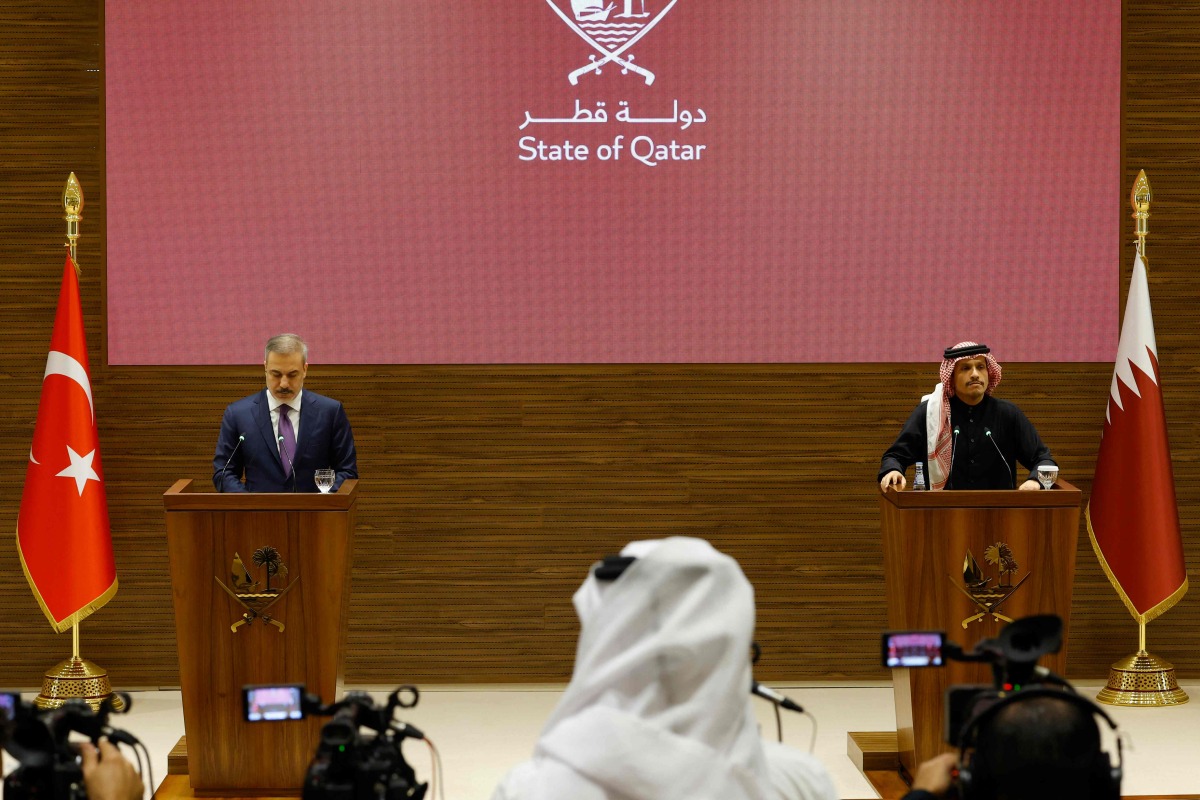 Prime Minister and Minister of Foreign Affairs H E Sheikh Mohammed bin Abdulrahman bin Jassim Al Thani and Minister of Foreign Affairs of Türkiye H E Dr. Hakan Fidan addressing a press conference. (AFP)