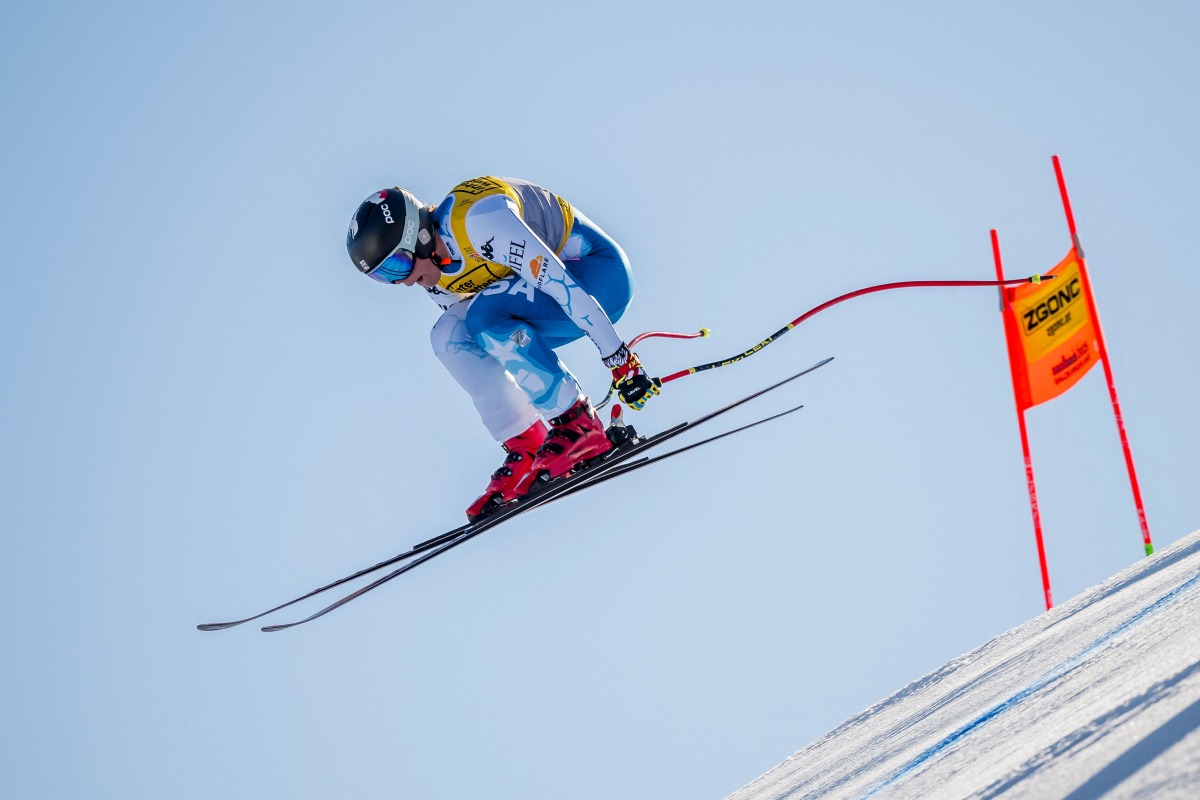 US's Breezy Johnson competes in the Women's Downhill event of the Saalbach 2025 FIS Alpine World Ski Championships in Hinterglemm on February 8, 2025. (Photo by Fabrice COFFRINI / AFP)