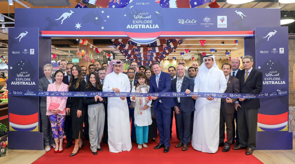 Ambassador of Australia to Qatar H E Shane Flanagan and Regional Director of Lulu Group International Shaijan M.O. with other officials and guests during the inauguration of the festival.