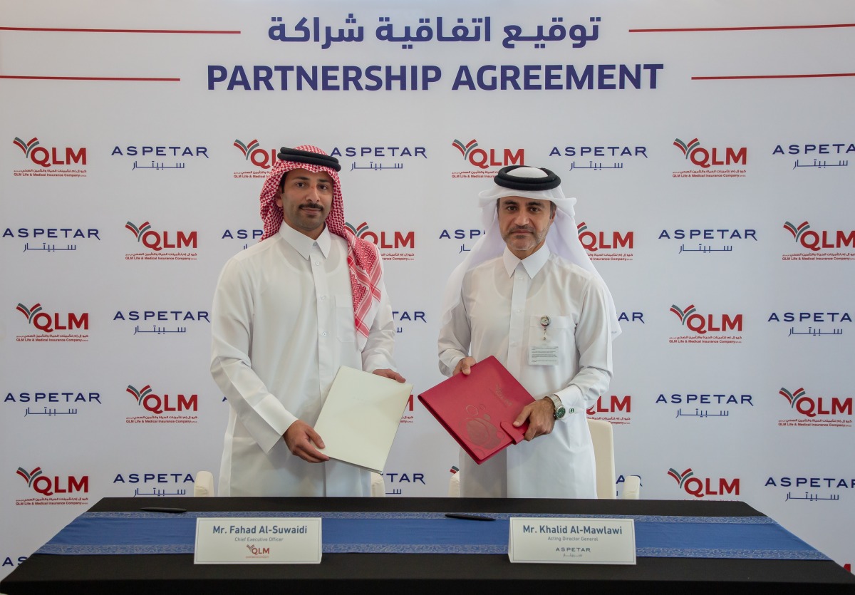 QLM’s CEO, Fahad Mohammed Al Suwaidi and Aspetar’s Acting Director General, Khalid Ali Al Mawlawi during the signing ceremony.