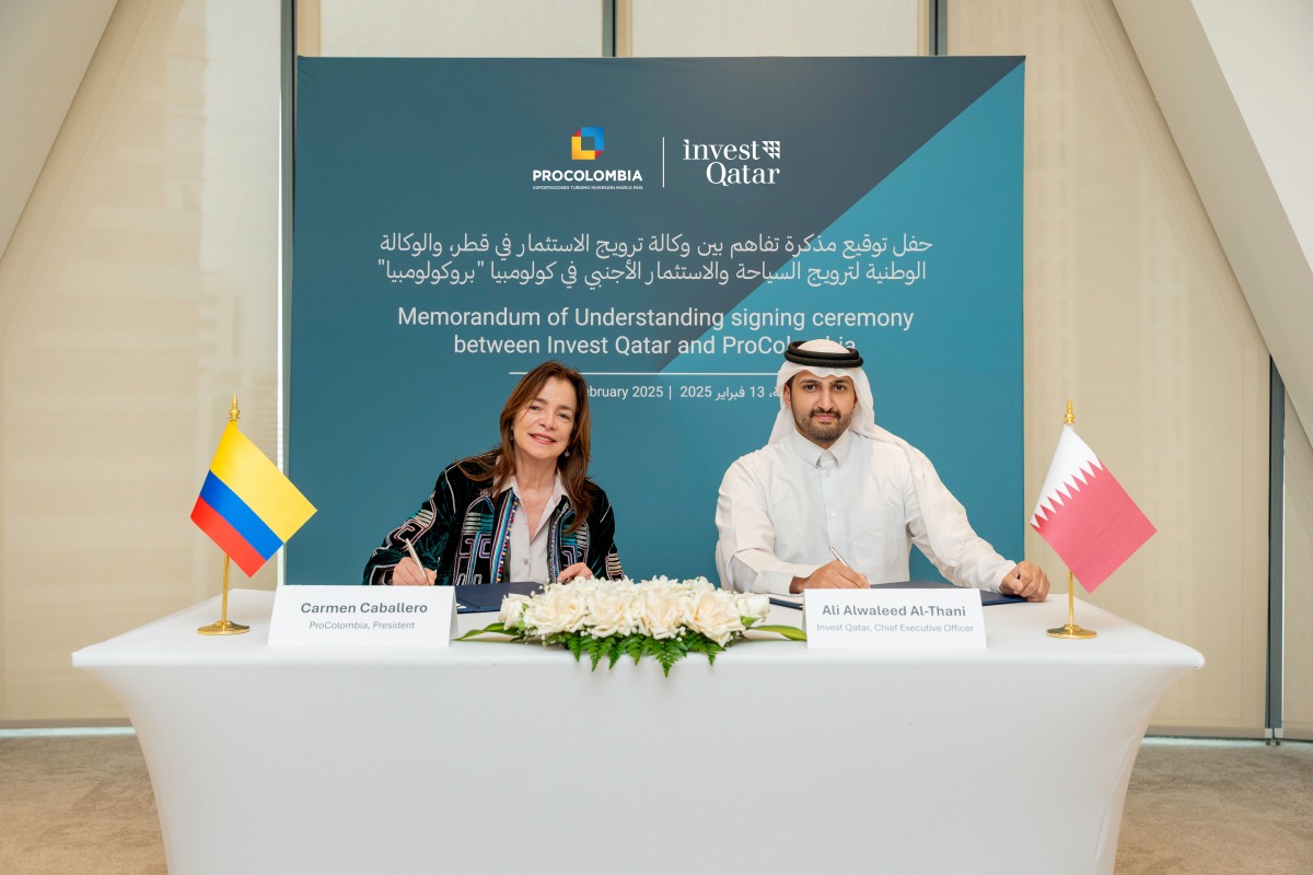 CEO of Invest Qatar, Sheikh Ali Alwaleed Al Thani, and President of ProColombia, Carmen Caballero Villa during the signing ceremony.