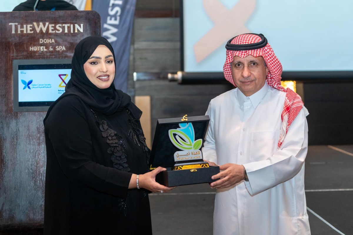 Chairman of Qatar Cancer Society Sheikh Dr. Khalid bin Jabor Al Thani and CEO of the ‘Hour and Hour’ programme Tamani Al Yafei during the event.