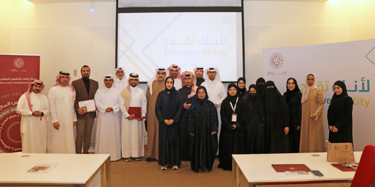 QCDC officials and volunteers during the ceremony.